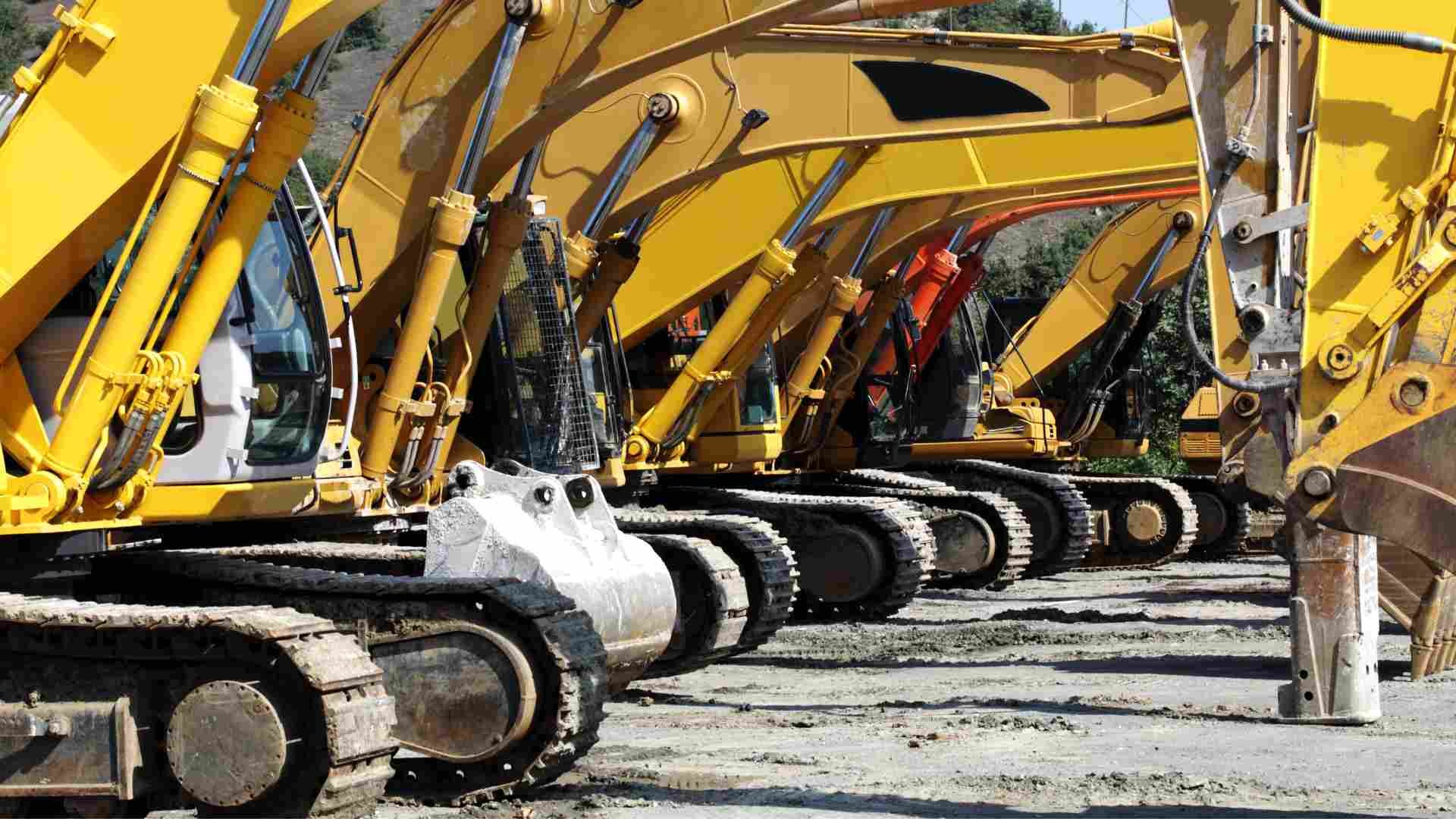 What is an excavator - types of excavators on site